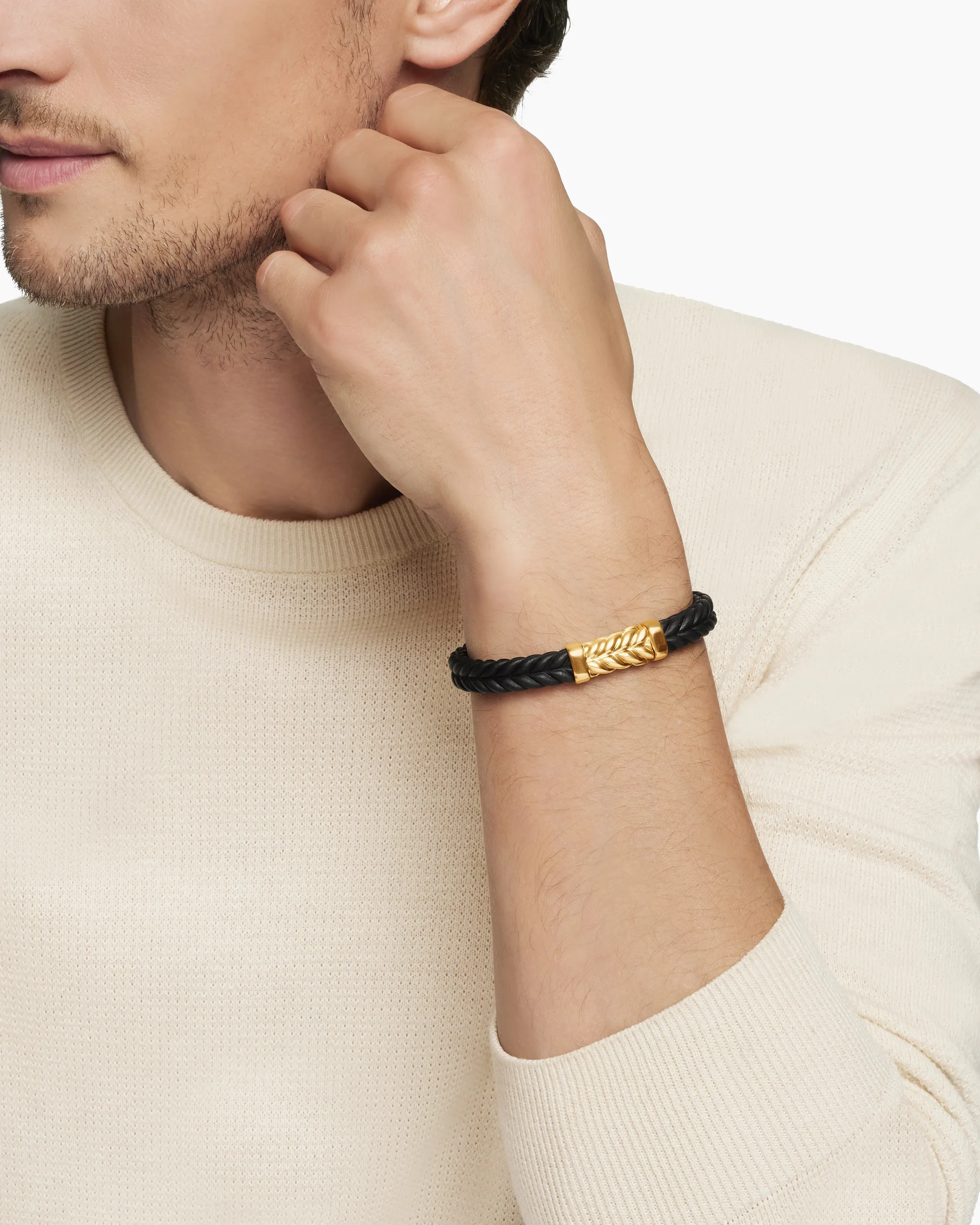 Chevron Bracelet in Black Rubber with 18K Yellow Gold and Diamonds, 9mm 21 Chevron Bracelet in Black Rubber with 18K Yellow Gold and Diamonds, 9mm