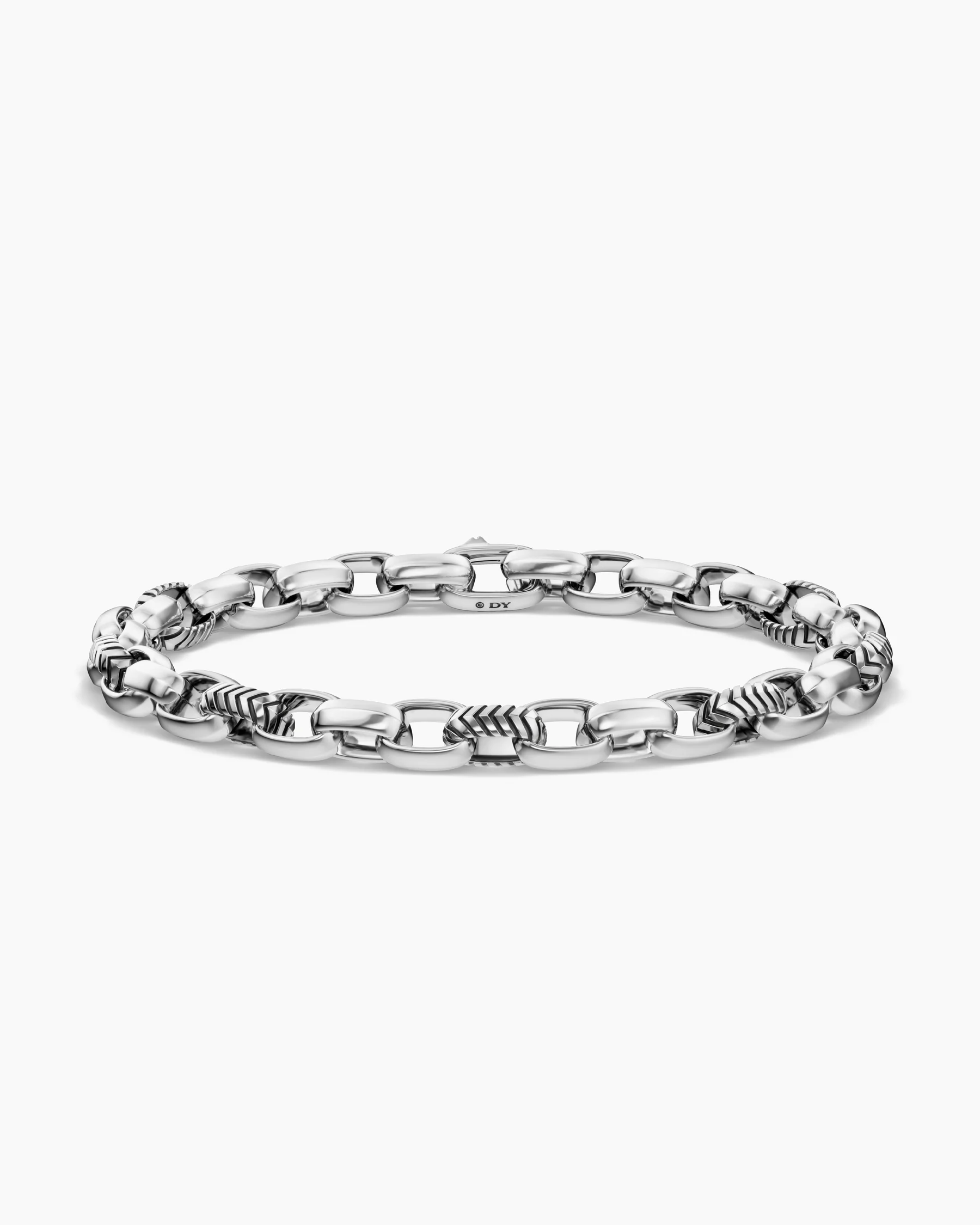 Chevron Oval Link Bracelet in Sterling Silver, 7mm 1 Chevron Oval Link Bracelet in Sterling Silver, 7mm