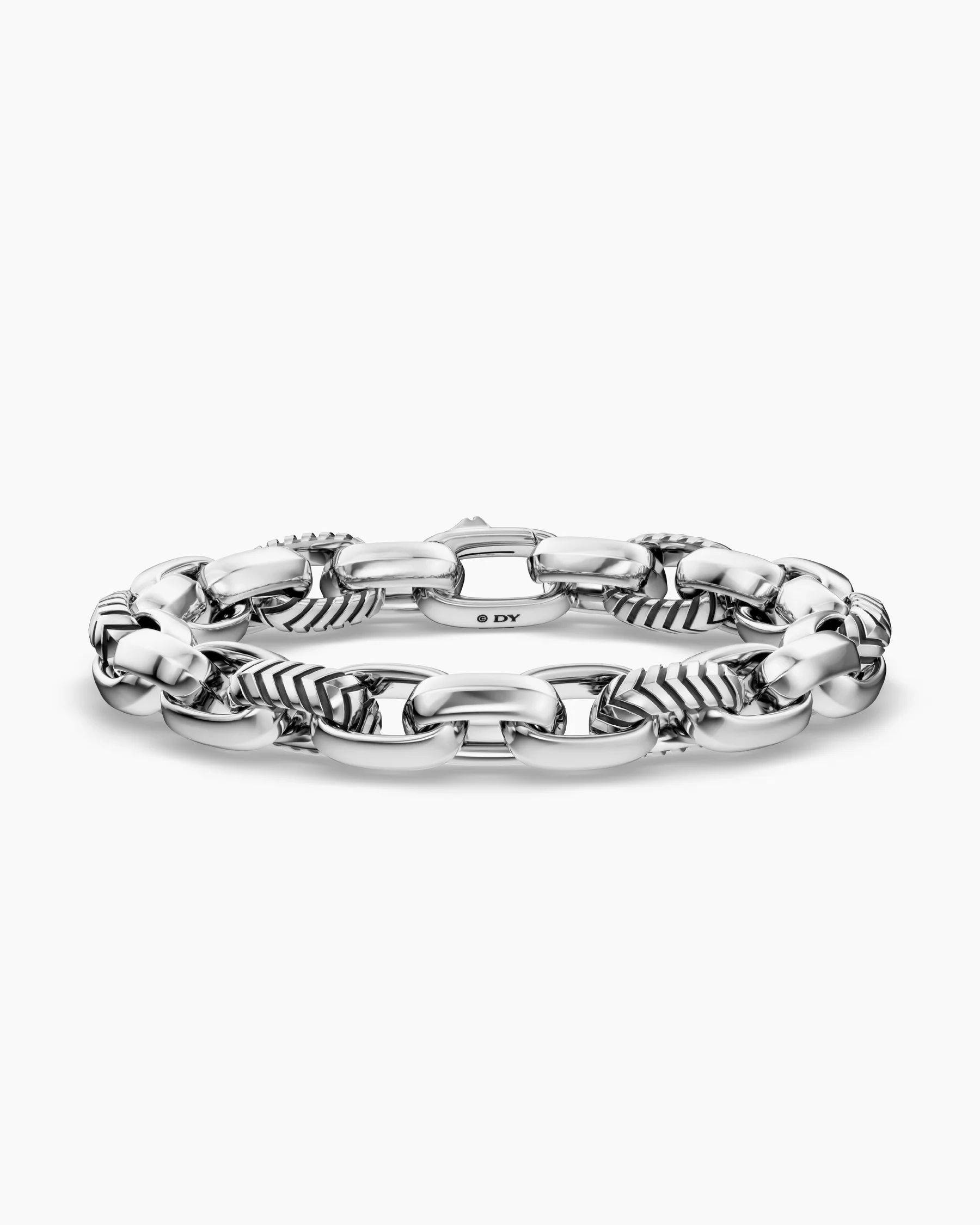 Chevron Oval Link Bracelet in Sterling Silver, 10mm 10 Chevron Oval Link Bracelet in Sterling Silver, 10mm