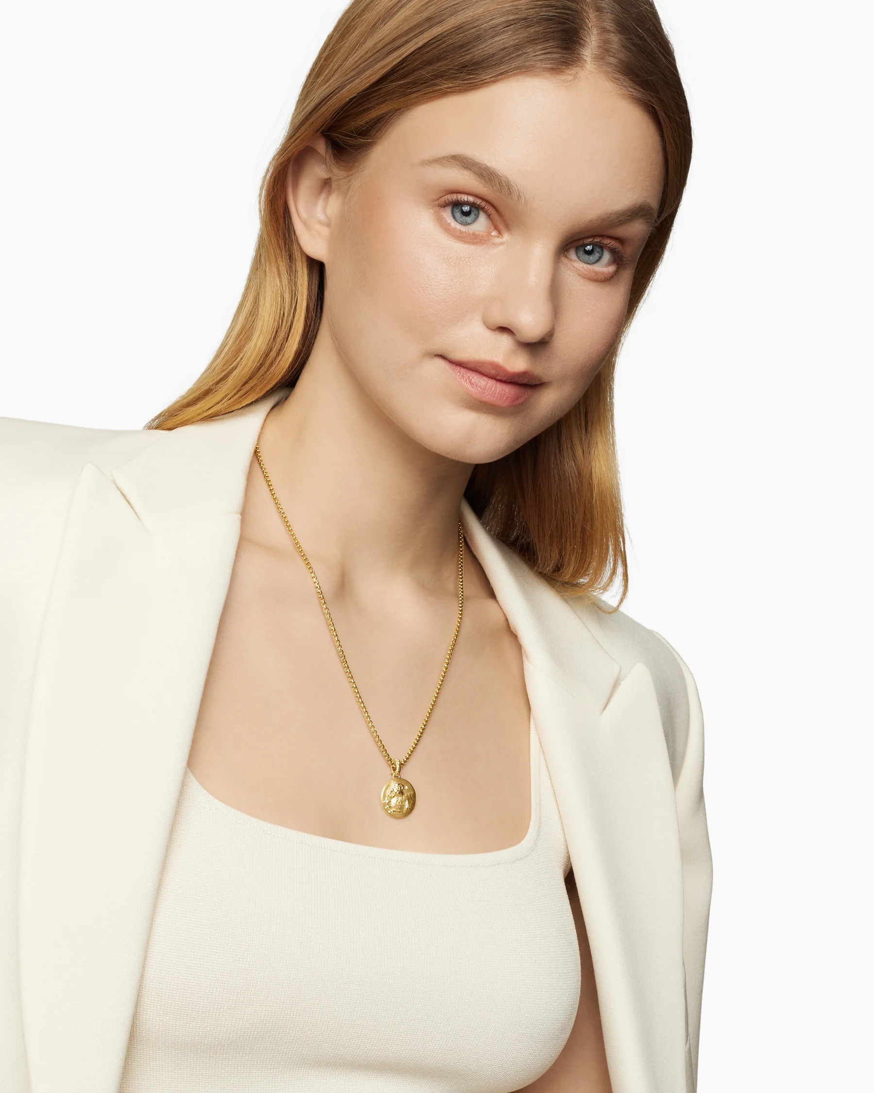 Aries Amulet in 18K Yellow Gold with Diamonds, 19mm