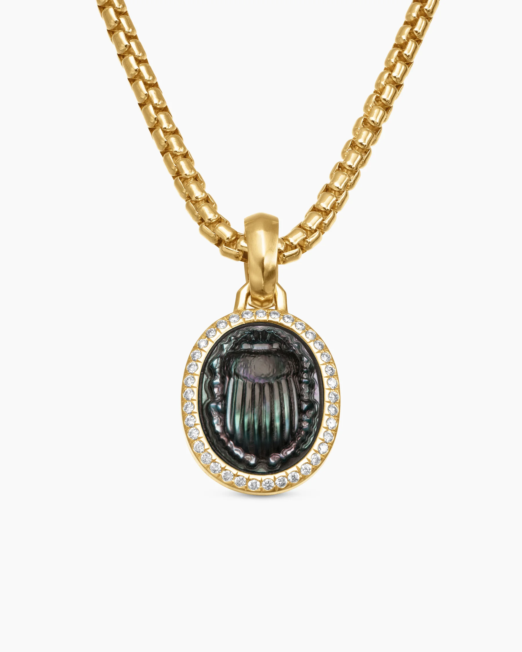 Petrvs® Scarab Amulet in 18K Yellow Gold with Carnelian and Diamonds, 16.3mm
