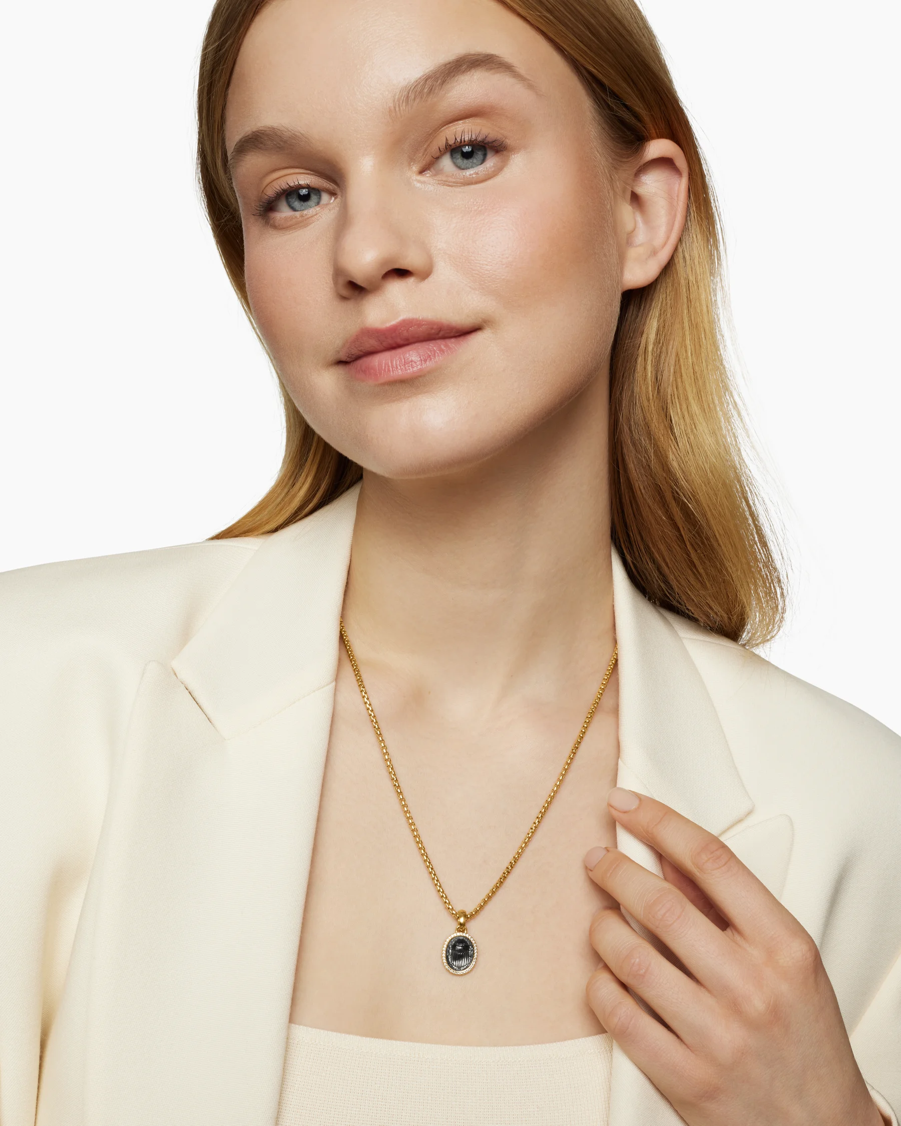 Petrvs® Scarab Amulet in 18K Yellow Gold with Carnelian and Diamonds, 16.3mm 7 Petrvs® Scarab Amulet in 18K Yellow Gold with Carnelian and Diamonds, 16.3mm