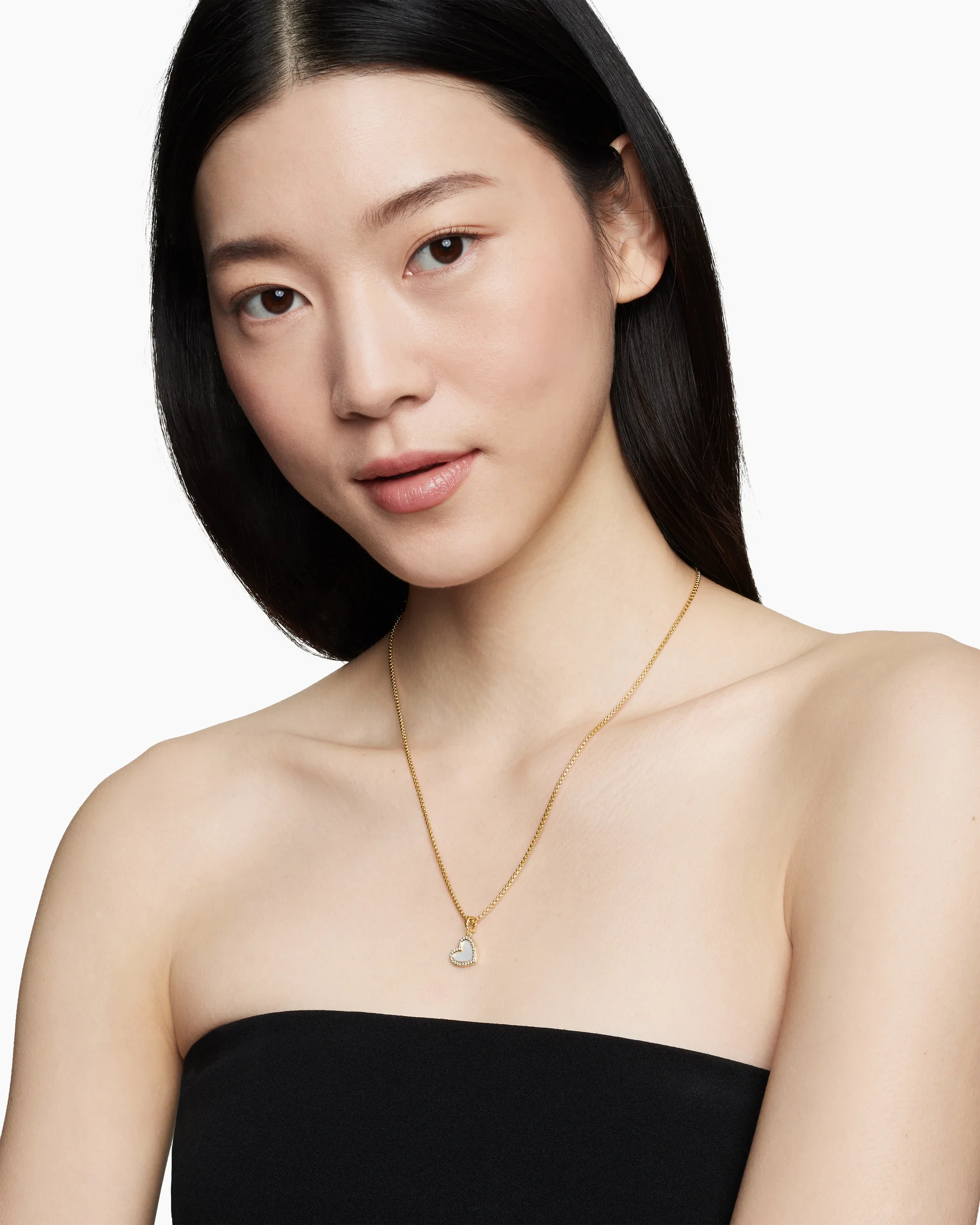 DY Elements® Heart Pendant in 18K Yellow Gold with Mother of Pearl and Diamonds, 11mm
