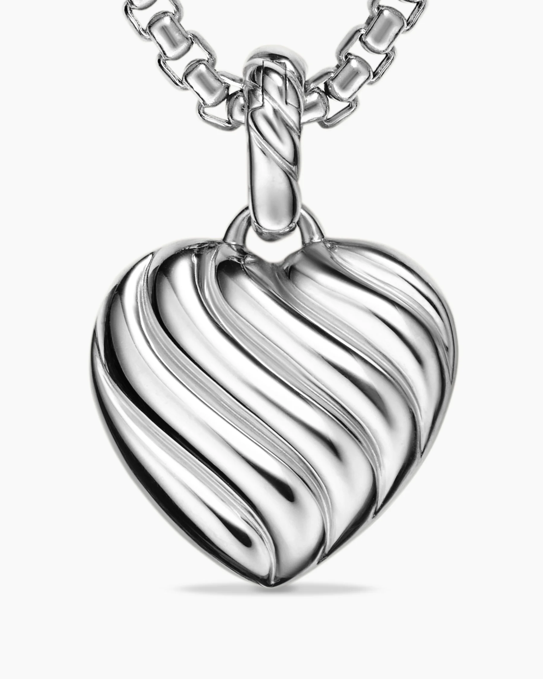 Puffy Heart Amulet in 18K Yellow Gold with Diamonds, 17mm 12 Puffy Heart Amulet in 18K Yellow Gold with Diamonds, 17mm