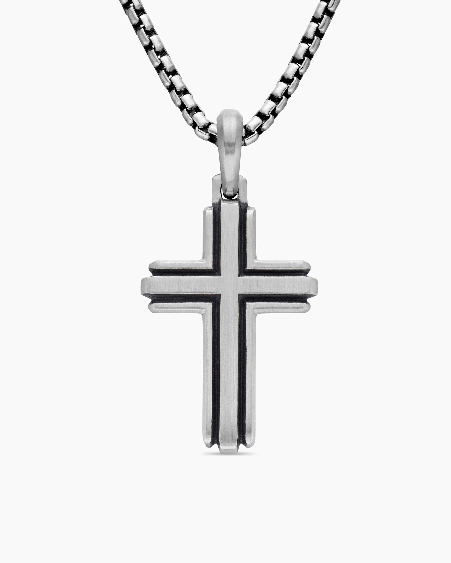 Cross Pendant in 18K Yellow Gold with Diamonds, 34mm
