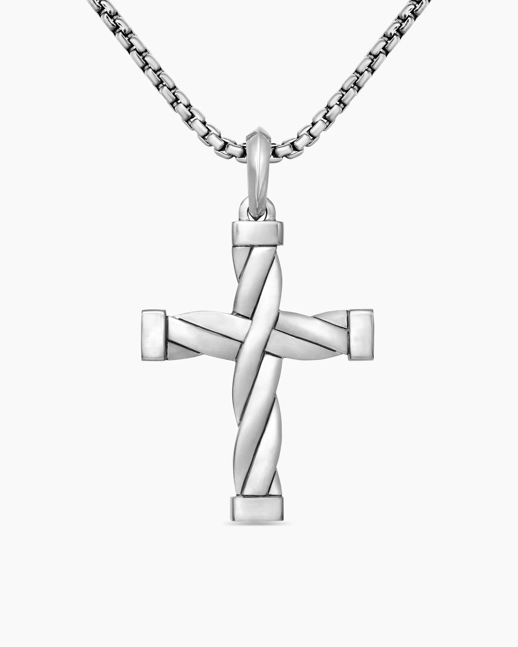 DY Helios™ Cross Pendant in 18K Yellow Gold, 36mm 20 DY Helios™ Cross Pendant in 18K Yellow Gold, 36mm