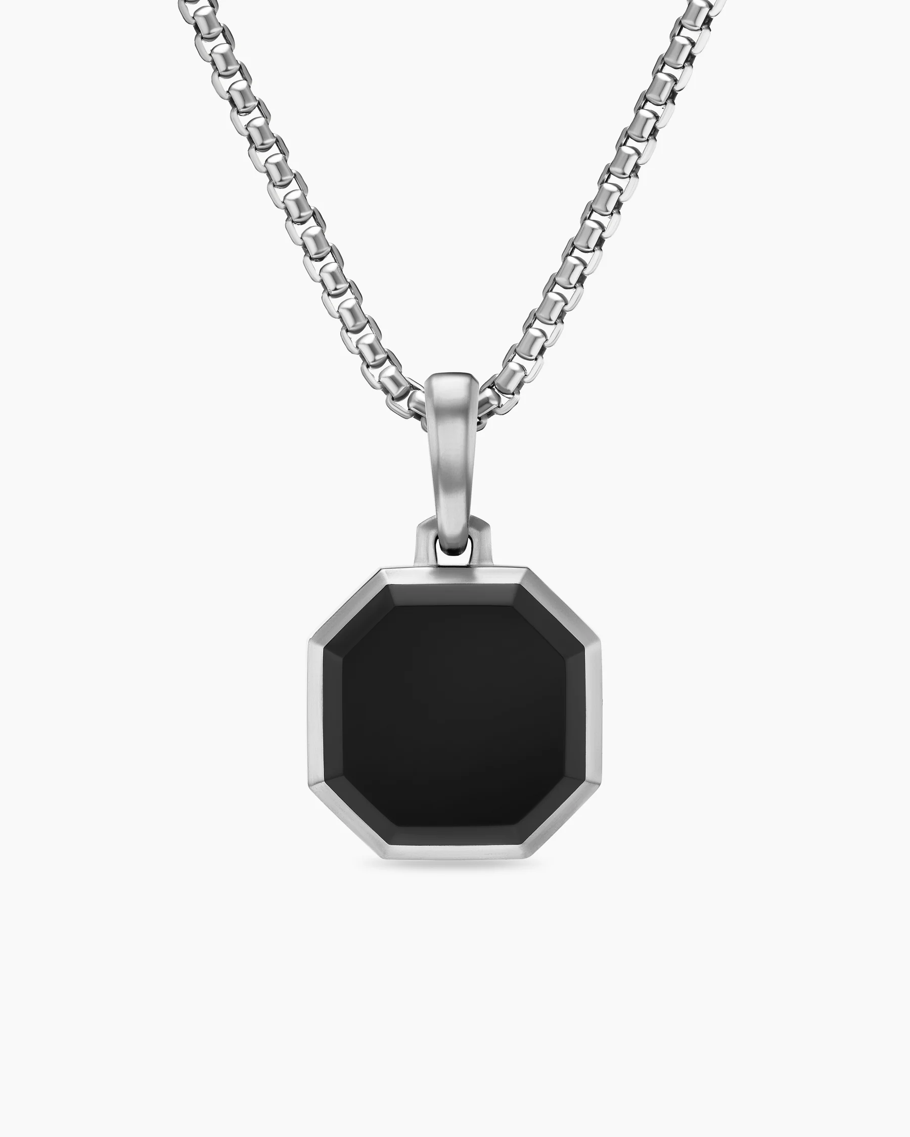 Faceted Stone Amulet in 18K Yellow Gold with Black Onyx, 16mm