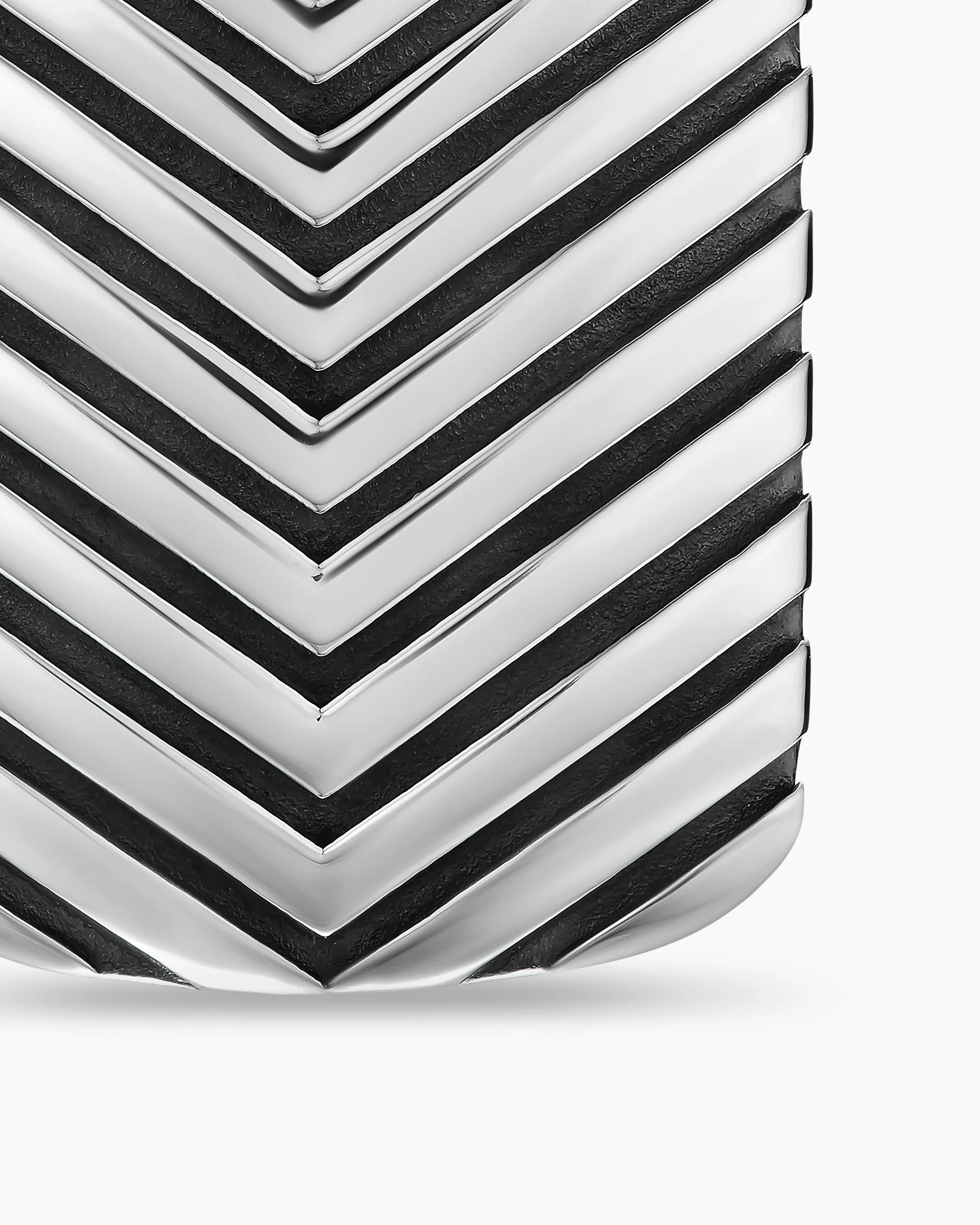 Chevron Tag in Black Titanium with Diamonds, 27mm 23 Chevron Tag in Black Titanium with Diamonds, 27mm