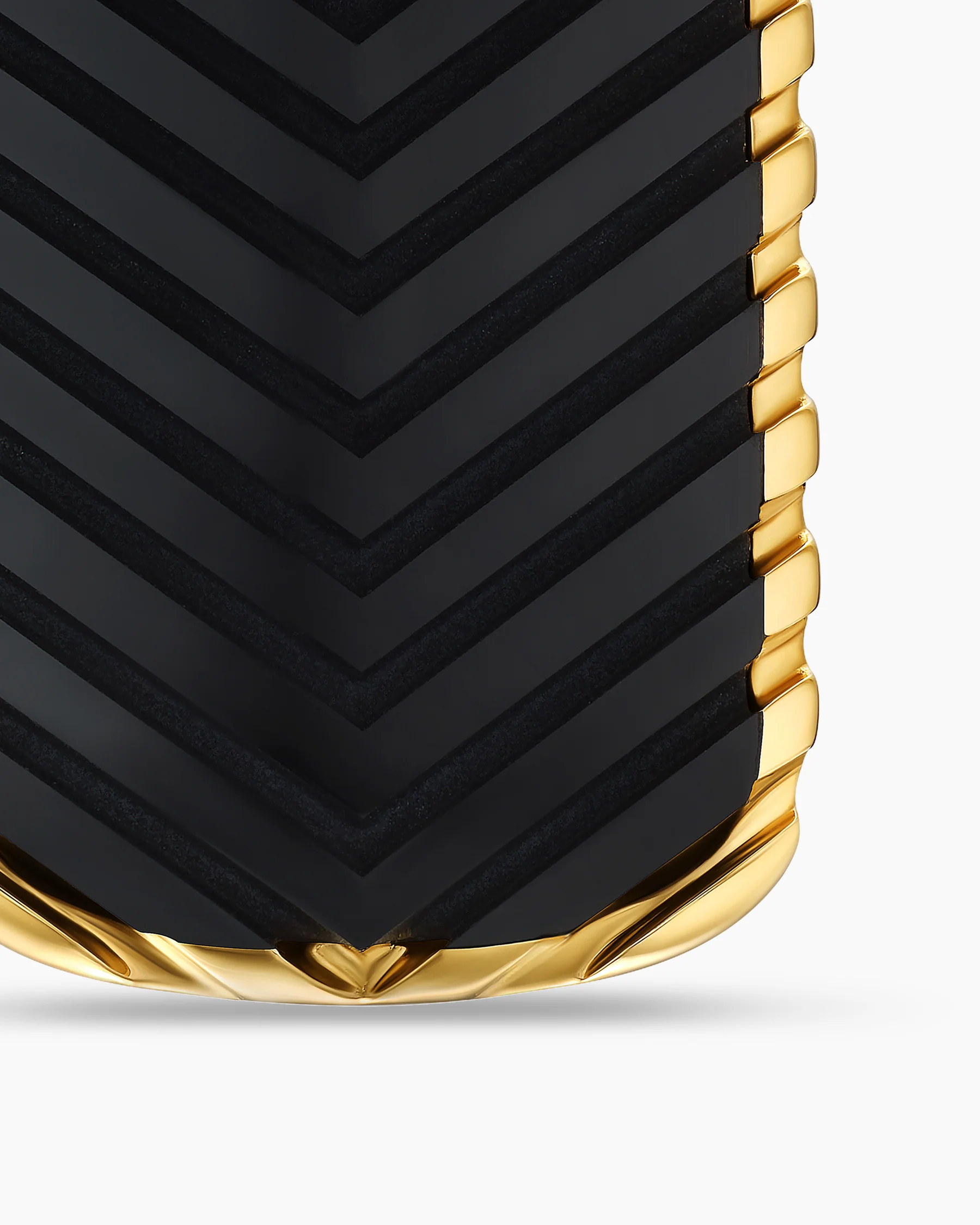 Chevron Tag in Black Titanium with Diamonds, 27mm 29 Chevron Tag in Black Titanium with Diamonds, 27mm