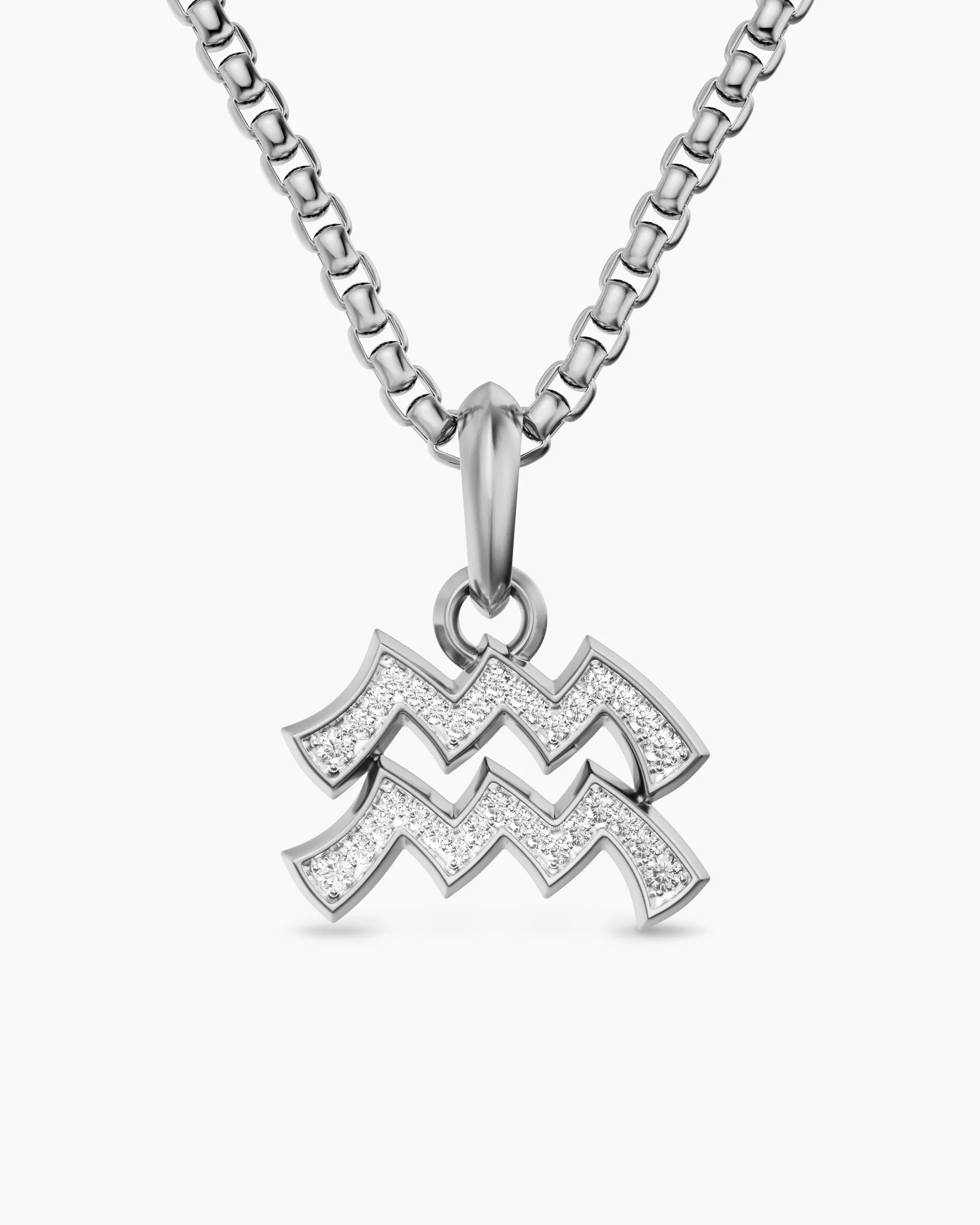 Aquarius Amulet in 18K Yellow Gold with Diamonds, 17.2mm