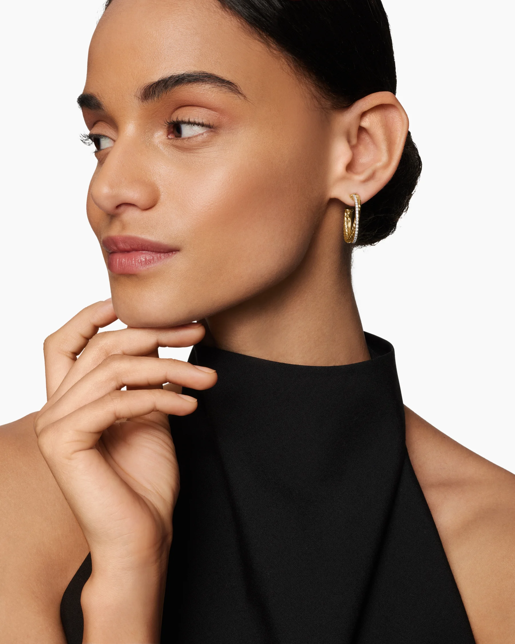 Crossover Hoop Earrings in 18K Yellow Gold with Diamonds, 26.5mm 8 Crossover Hoop Earrings in 18K Yellow Gold with Diamonds, 26.5mm