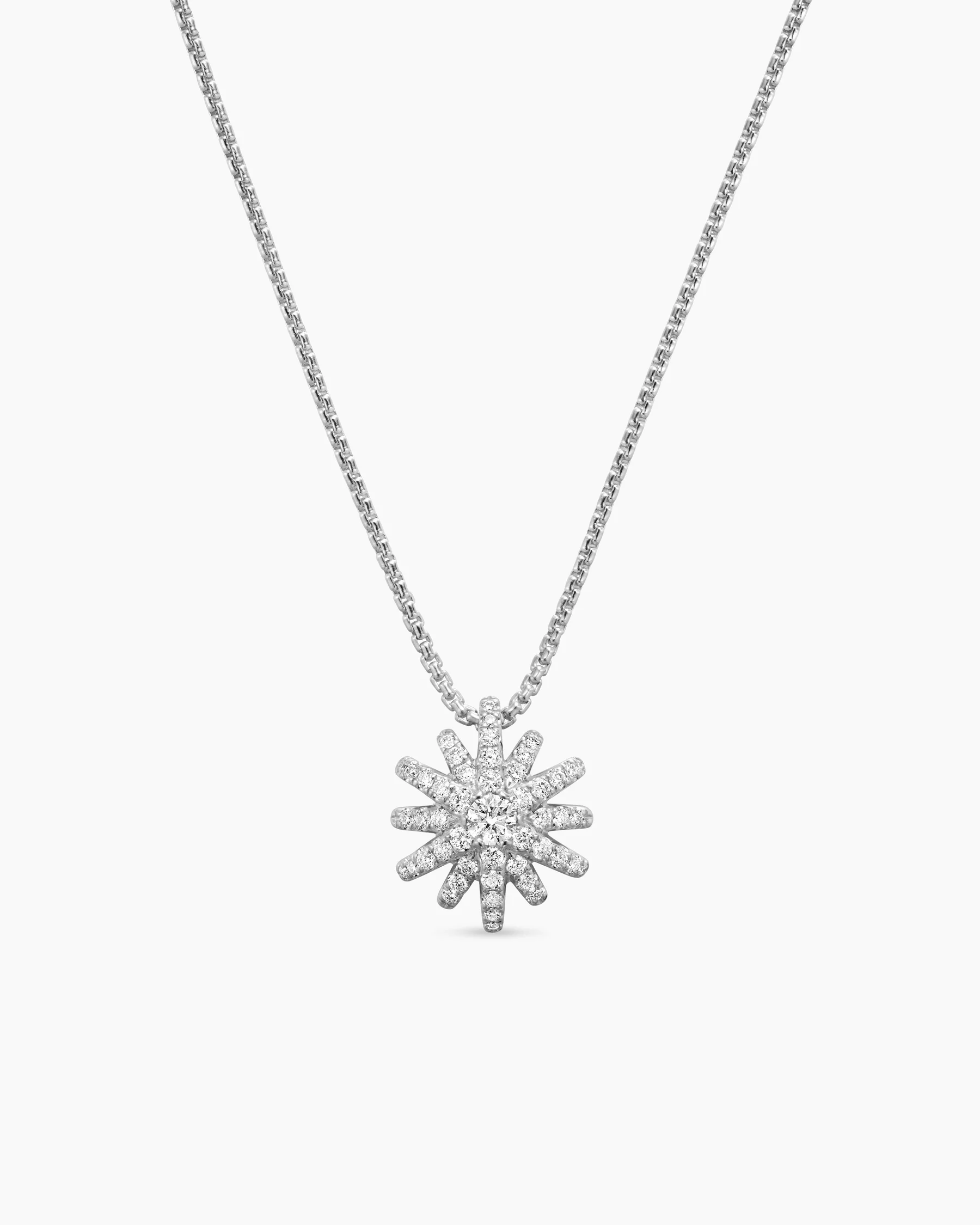 Starburst Pendant Necklace in 18K Yellow Gold with Diamonds, 11mm