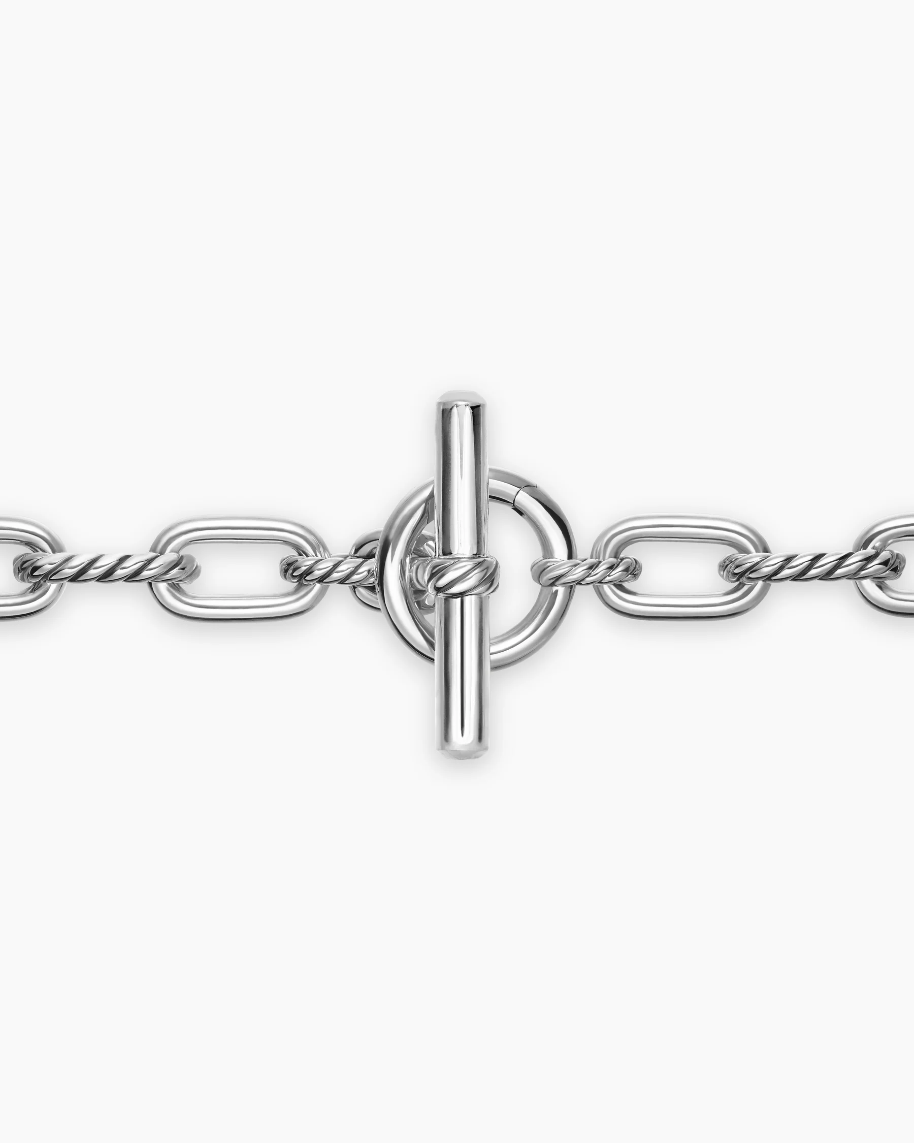 DY Madison® Toggle Chain Necklace in 18K Yellow Gold, 8.5mm 5 DY Madison® Toggle Chain Necklace in 18K Yellow Gold, 8.5mm