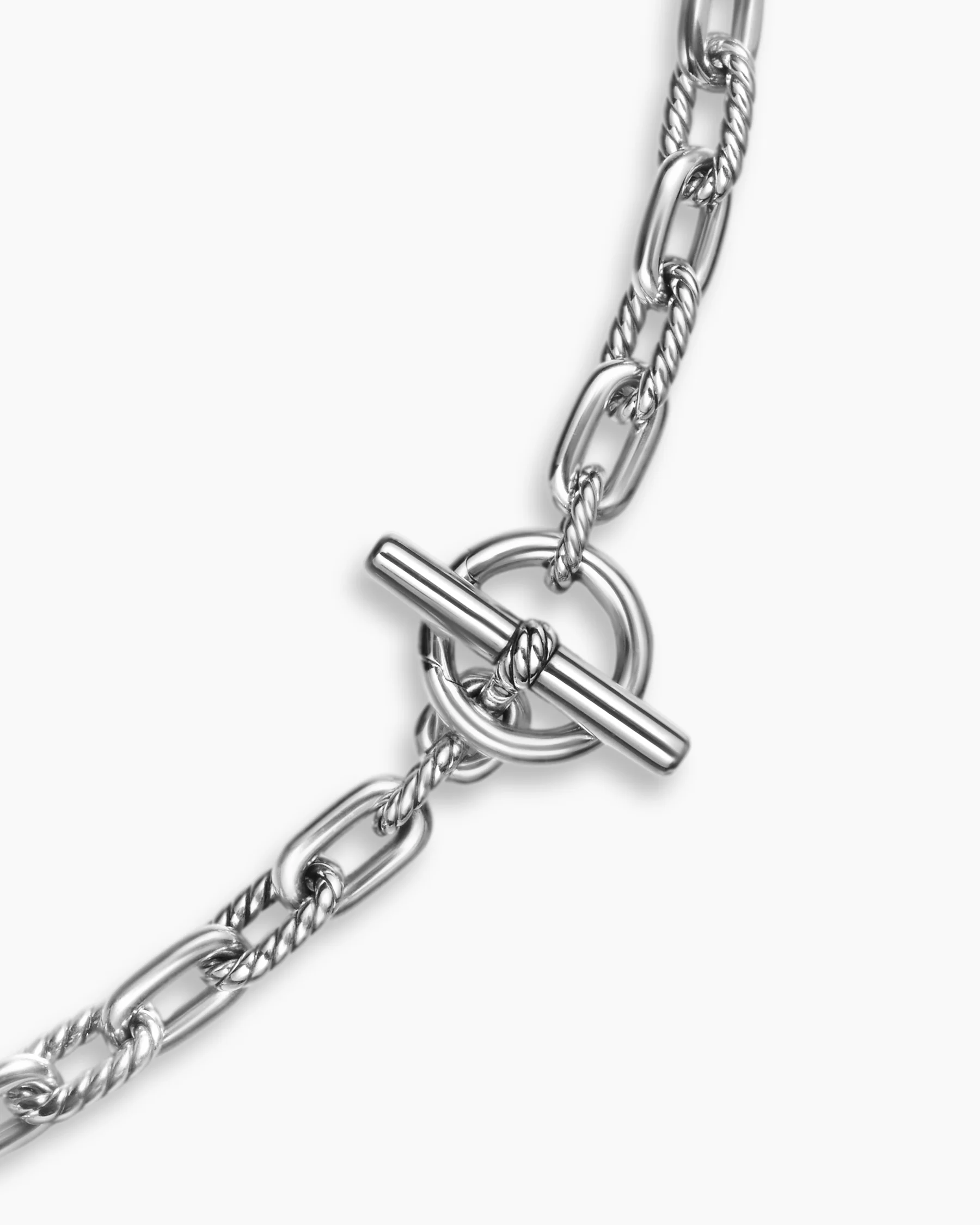 DY Madison® Toggle Chain Necklace in 18K Yellow Gold, 5.5mm 10 DY Madison® Toggle Chain Necklace in 18K Yellow Gold, 5.5mm