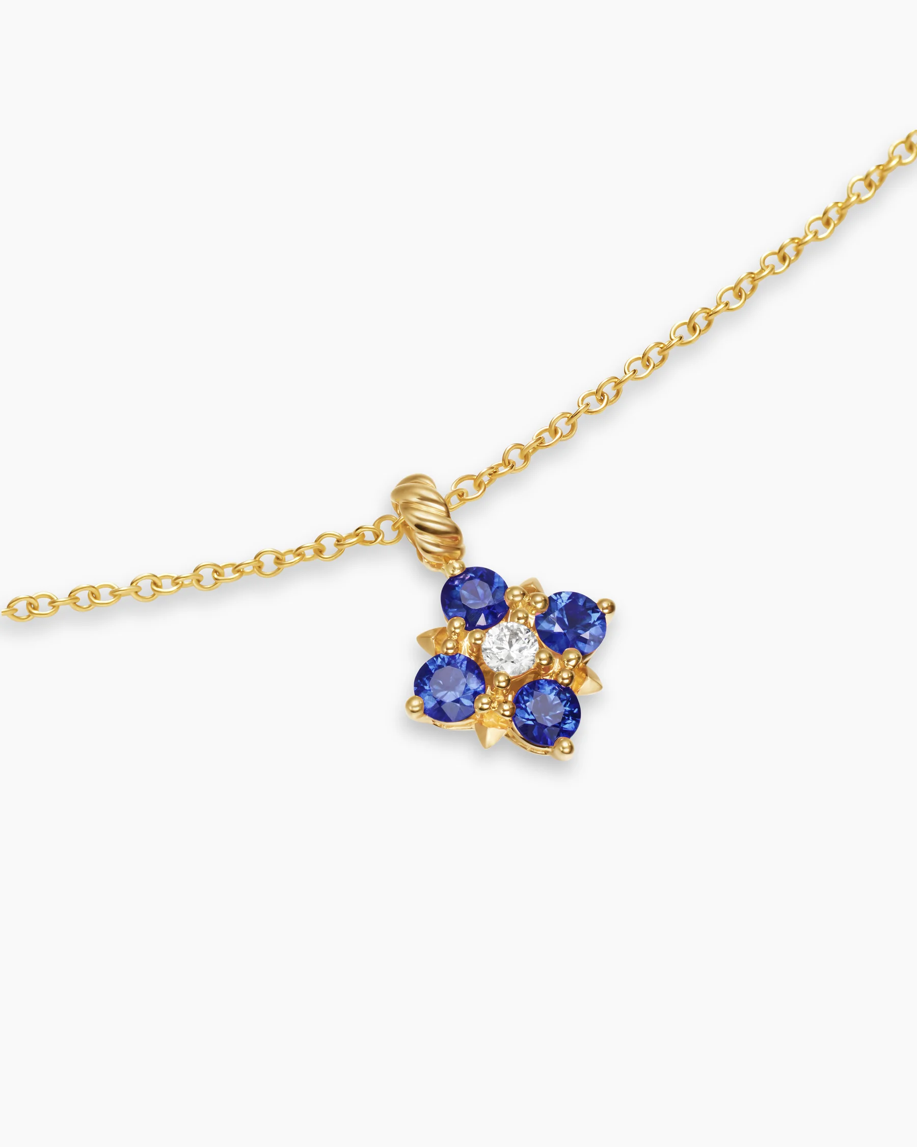 Petite Modern Renaissance® Pendant Necklace in 18K Yellow Gold with Emeralds and Diamond, 9.2mm 15 Petite Modern Renaissance® Pendant Necklace in 18K Yellow Gold with Emeralds and Diamond, 9.2mm