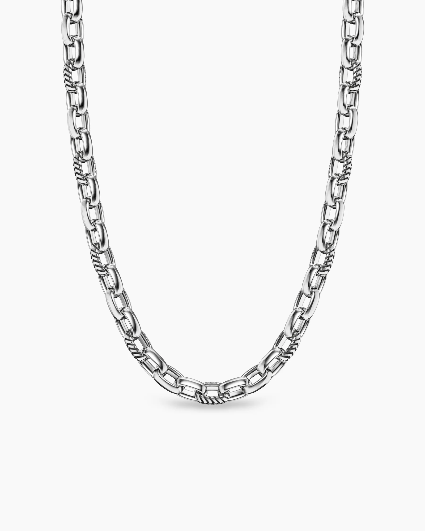 Chevron Oval Link Necklace in Sterling Silver, 10mm