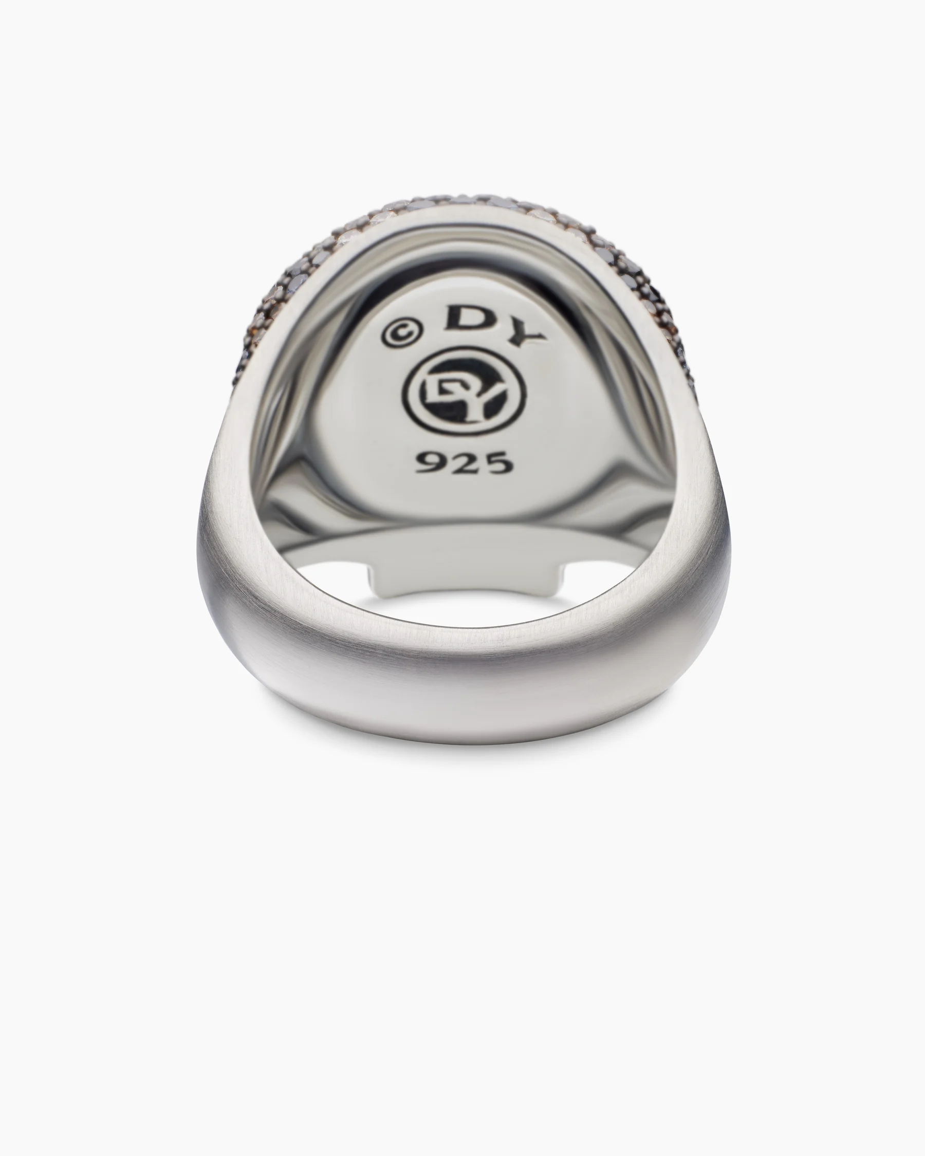 Memento Mori Skull Ring in 18K Yellow Gold with Diamonds and Emeralds, 26mm 6 Memento Mori Skull Ring in 18K Yellow Gold with Diamonds and Emeralds, 26mm