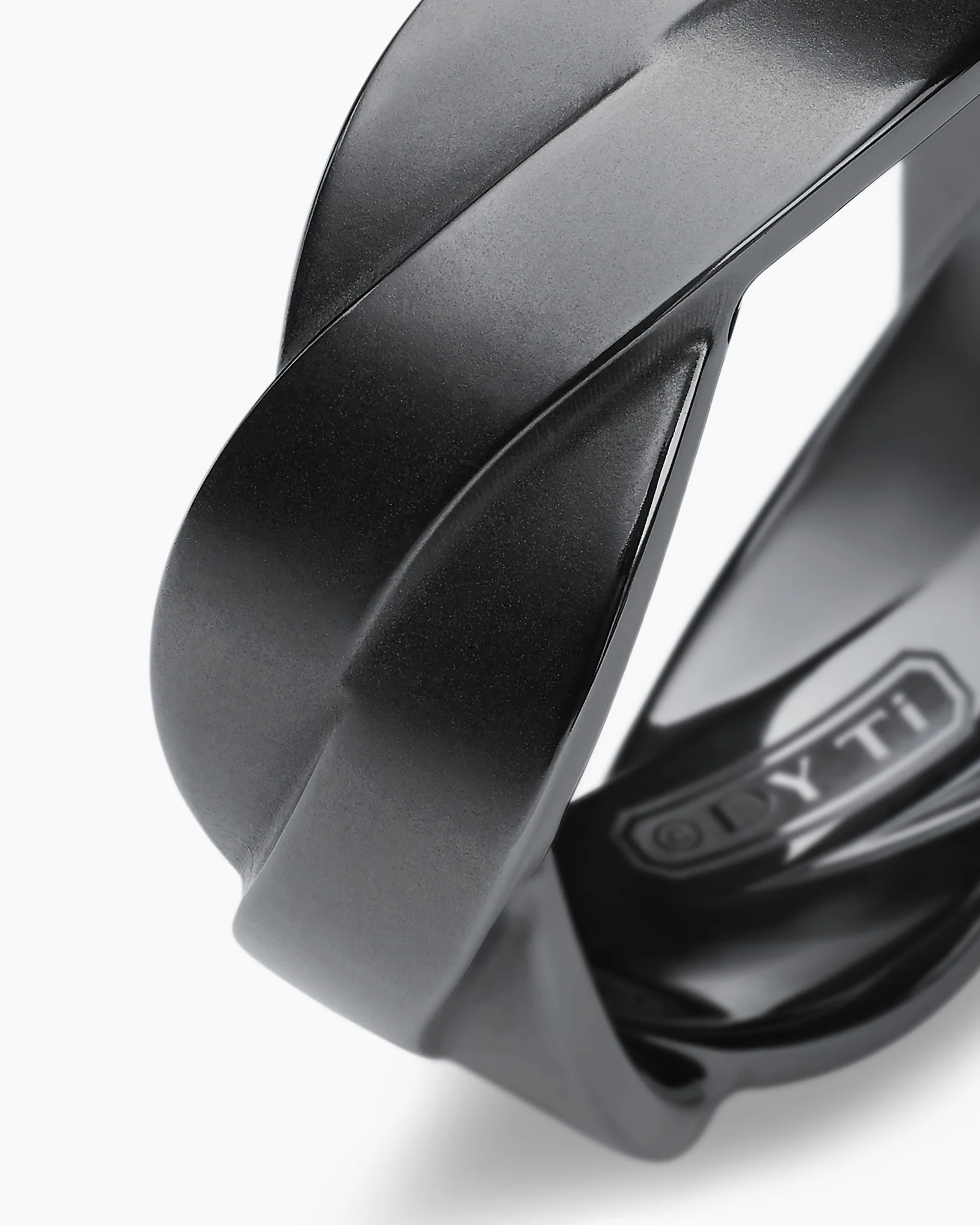 DY Helios™ Band Ring in Sterling Silver, 9mm 13 DY Helios™ Band Ring in Sterling Silver, 9mm