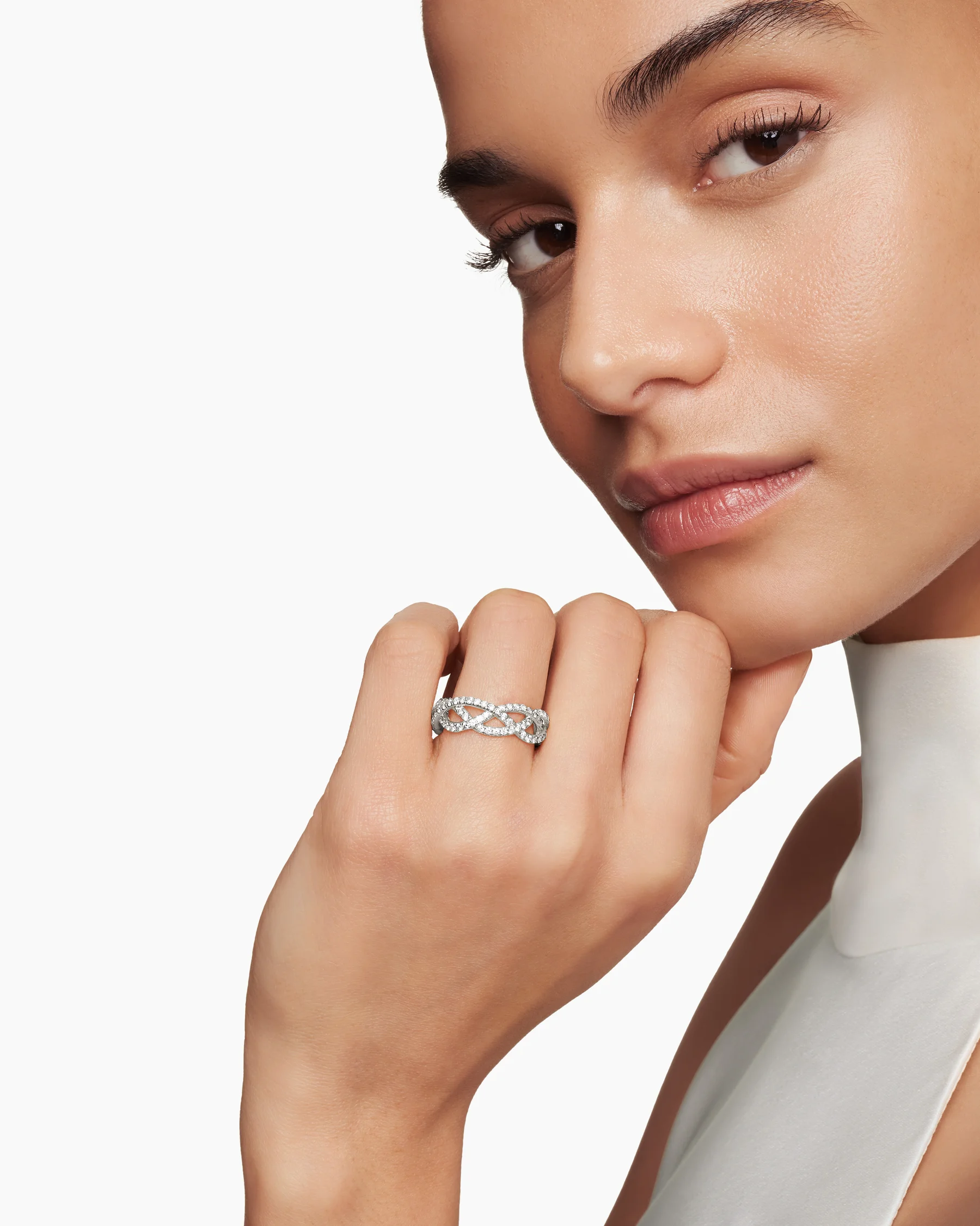 Wisteria® Band Ring in Platinum with Diamonds, 7.3mm