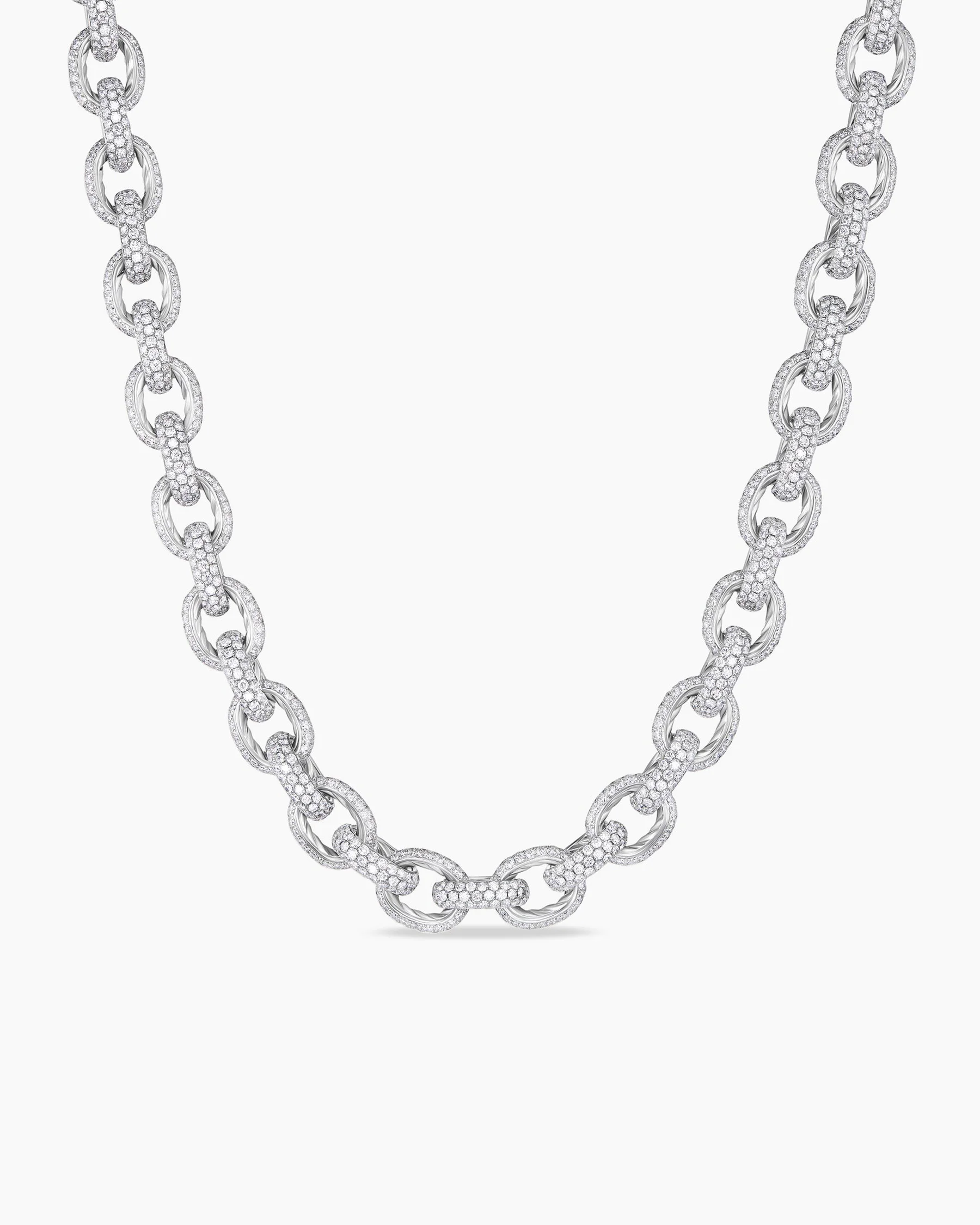 Pavé Oval Link Necklace in White Gold with Diamonds